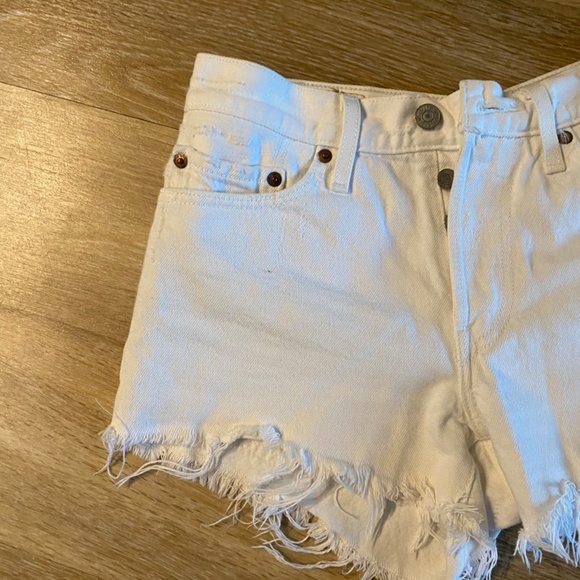 Levi's vintage white denim short - Picture 4 of 5